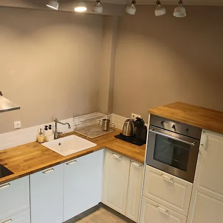 Sea Breeze L 2bd Sea Garden