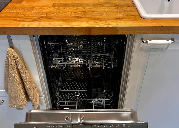 Sea Breeze L 2bd Sea Garden *