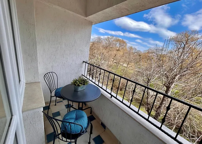 Sea Breeze L 2bd Sea Garden 바르나