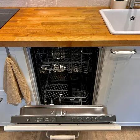 Sea Breeze L 2bd Sea Garden *