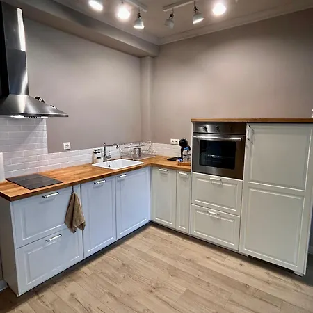 Sea Breeze L 2bd Sea Garden Apartment *