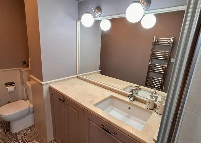 Sea Breeze L 2bd Sea Garden Apartment *